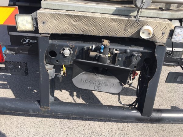 MAN TGM 18.290 cu cisterna de LAPTE