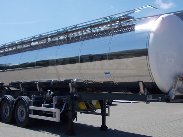 Semiremorci cisterna - transport produse alimentare