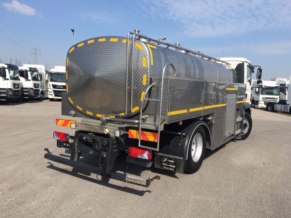 MAN TGM 18.290 cu cisterna de LAPTE