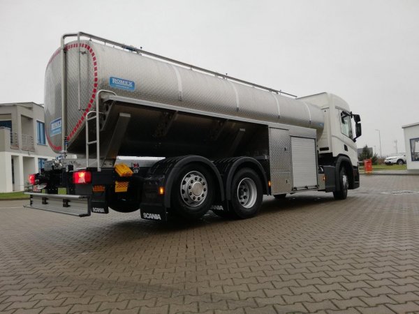 Suprastructuri cisterna pentru colectare lapte